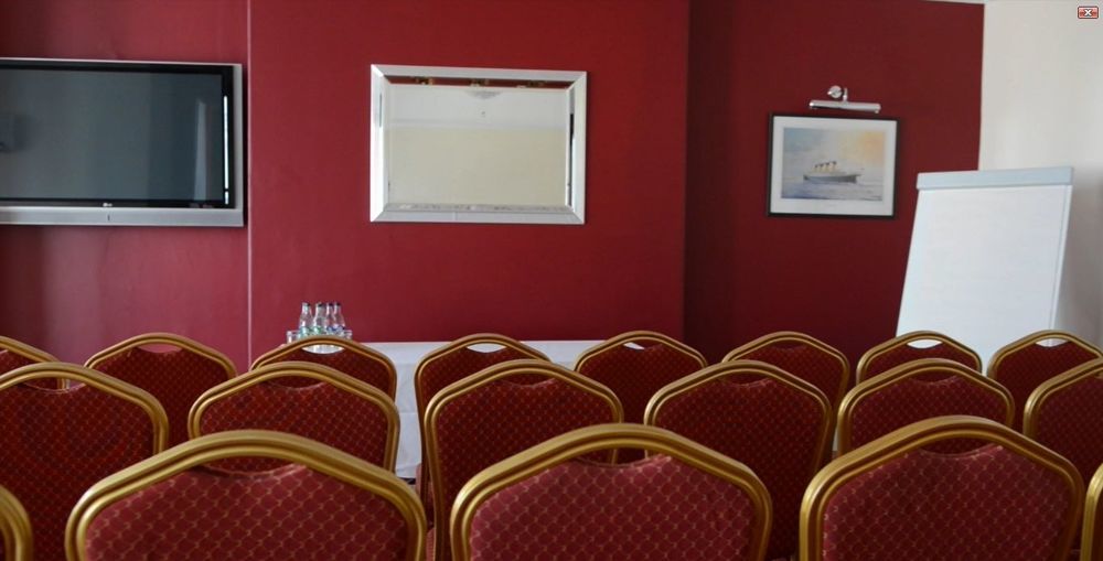 Portrush Adelphi Hotel Exterior foto The conference room